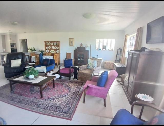 3 BEDROOM HOUSE FOR SALE IN STILBAAI-WES